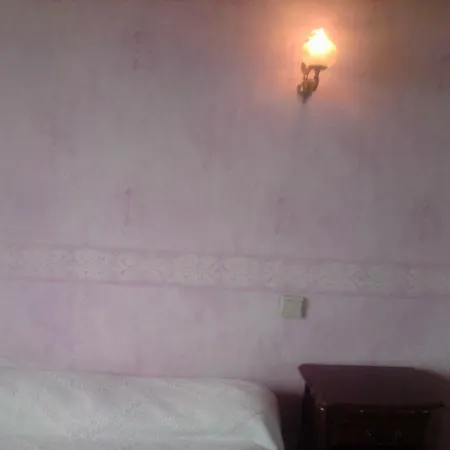 D'hotes De L'ancien Prieure Tamniès